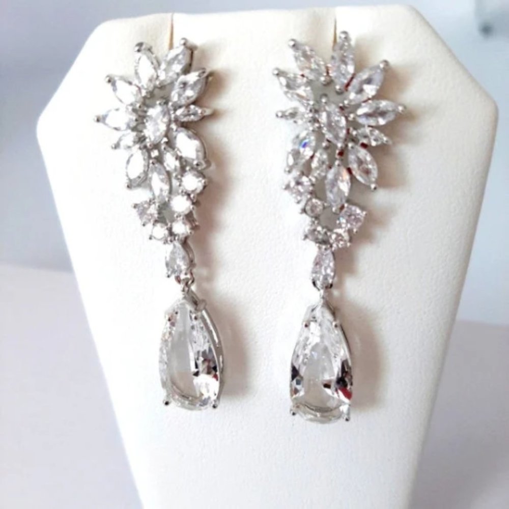 Rhinestone Earrings CZ Wedding Bridal Jewelry Prom Jewelry Dangle Drop Earrings - Picture 3 of 3